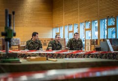 Militärische Entlassungen 2018 in der Mehrzweckhalle Märstetten. (Bild: Andrea Stalder)