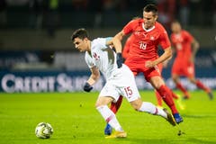 Mario Gavranovic (rechts) gegen Bassam Hisham. (Bild: Ennio Leanza / Keystone (Lugano, 14. November 2018))