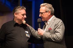 Ein eingespieltes «Blues & Lunch»-Team: Jürg Weber, Geschäftsführer Publishing, und Kari Bründler (links), Präsident Lucerne Blues Festival. Bild: Eveline Beerkircher