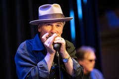 Er gehört zu den weltweit besten Mundharmonikaspielern: R.J. Mischo. Bild: Eveline Beerkircher