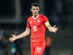 Die Körpersprache von Granit Xhaka stand sinnbildlich für das Schweizer Spiel: Die SFV-Auswahl spielte planlos (Bild: KEYSTONE/ENNIO LEANZA)