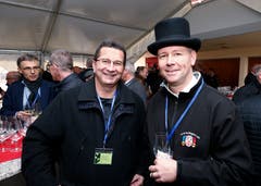 Im Bild: Karl Nussbaumer, Kantonsrat aus Menzingen und Michi Rogenmoser, Legorenvater Oberägeri. (Bild: Stefan Kaiser (Zug, 15. November 2018))