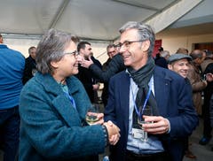 Im Bild: Barbara Beck-Iselin, Gemeinderätin von Menzingen und der Zuger Stadtrat Karl Kobelt. (Bild: Stefan Kaiser (Zug, 15. November 2018))