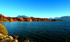 Traum-Herbsttag. Aufgenommen am Hans Erni Quai in Luzern. (Bild: Walter Buholzer)