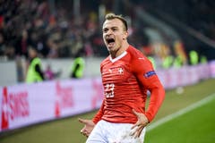 Xherdan Shaqiri, Offensives Mittelfeld, Note 5,5. Er sprüht vor Energie. Wunderschön seine Vorlagen zum 2:2, 4:2 und 5:2.