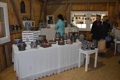 Weihnachtsmarkt in der Holderschüür in der Gemeinde Kirchberg. (Bild: Beat Lanzendorfer, 17.11.2018)