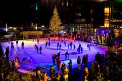 Weihnachtszauber Luzern auf dem Eisfeld Luzern beim Europaplatz Luzern am Samstag, 24. November 2018. (Bild: Philipp Schmidli)