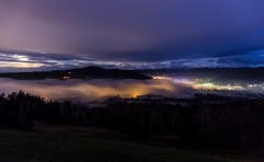 Nebelmeer über dem Ägerital. (Bild: Daniel Hegglin (Zugerberg, 23. November 2018))