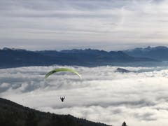 Abflug vom St. Anton ins Nebelmeer. (Bild: Renate Wachsmuth)