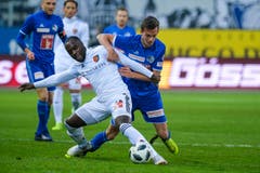 Shkelqim Demhasaj - Stürmer - Note 5Gute Leistung nach drei Spielen auf der Bank; ist agil und gibt den Assist. Xhaka reisst ihn zurück, sieht aber nur die gelbe Karte (37.).(Bild: Martin Meienberger / Freshfocus (Luzern, 25. November 2018))