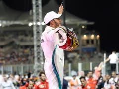 Lewis Hamilton lässt sich auch nach dem letzten Saisonrennen als Sieger feiern (Bild: KEYSTONE/EPA/SRDJAN SUKI)