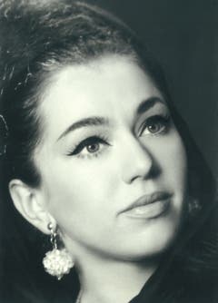 Tänzerin Ljuba Karenina: Portrait in den Inseraten des Variétes Terrasse in der NZZ (1964-1967).
