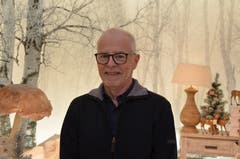 Hugo Erni, Baar: Meine Frau und ich schenken einander regelmässig Ferien, dazu brauchen wir keine Weihnachten. Weil meine Familie in der ganzen Welt verteilt ist, bieten die Weihnachtstage jedoch die ideale Gelegenheit, gemeinsam ein Fest zu feiern und kleine Geschenke zu verteilen. Dass die Familie zusammenkommt, ist für mich aber das schönste Geschenk. (Bild: Antonio Russo)