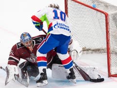 Rigas Keeper Kristers Gudjevskis verhindert einen weiteren Treffer für St. Petersburg. (Bild: KEYSTONE/ENNIO LEANZA)