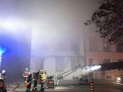 Der Brand sei auch für Rettungskräfte physisch und psychisch sehr belastend, sagte Polizeisprecher Bruno Gribi. (Bild: Handout Kantonspolizei Solothurn)