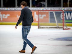 Abgang des profiliertesten Schweizer Eishockey-Trainers der letzten Jahrzehnten: Sein letztes Spiel am Sonntag, 25. November, gewann Arno Del Curto mit dem HC Davos bei den ZSC Lions 5:1. Zwei Tage später erklärte der 62-jährige Engadiner seinen Rücktritt (Bild: KEYSTONE/PATRICK B. KRAEMER)