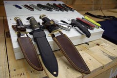 ...über grosse und kleine Messer...