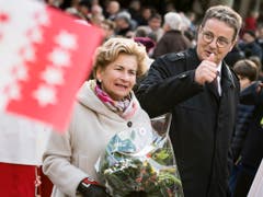 Jean-René Fournier und seine Frau Brigit bei der Feier am Mittwoch in Sitten. (Bild: Keystone/JEAN-CHRISTOPHE BOTT)