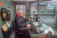 Lokomotivführer Beat Schaub aus Buchs fährt auf 25 verschiedenen Strecken durch die Schweiz. (Bilder: Urs Bucher)