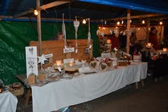 Weihnachtsmarkt in Ganterschwil. (Bild: Beat Lanzendorfer, 28.11.2018)