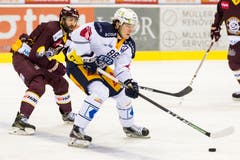 Daran ändert auch die Vertragsverlängerung von Sven Senteler nichts. Er spielt wie Corvi auf der Center-Position. Zug verlängert den Vertrag mit Senteler um eine weitere Saison. (Bild: Pascal Muller/freshfocus)