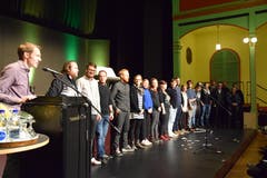 Die Mitglieder des Kulturzentrums Wil füllten gleich die ganze Bühne.