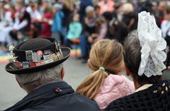 Die Älplerinnen und Älpler hatten sich für den Festtag herausgeputzt.