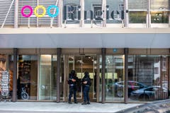 Beim Zürcher Verlagshaus Ringier läuft ein Grosseinsatz der Polizei (Bild: BRK News)