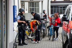 Beim Zürcher Verlagshaus Ringier läuft ein Grosseinsatz der Polizei (Bild: BRK News)