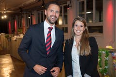Louis Grosjean, Leiter Segmentsmanagement Firmenkunden, mit Natalie Baur, Beraterin Marketing, Raiffeisen Schweiz.