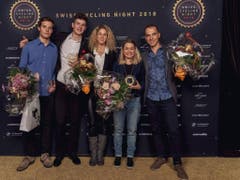 Die Preisträger lassen sich an der Swiss Cycling Night feiern