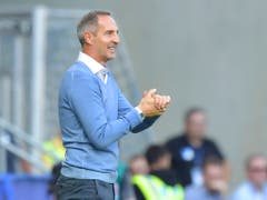 Adi Hütter ist gut gelaunt - kein Wunder nach dem 4. Sieg im 4. Spiel der Europa League (Bild: KEYSTONE/AP dpa/UWE ANSPACH)