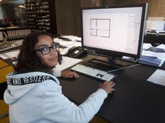 Johannes Wagner, 6. Primarklasse, aus Stans NW. Am Zukunftstag sieht in die Welt der Architektur und Planung. (Bild: Wagner)