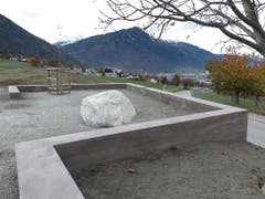 In Chur ist am Freitag der Ort der Erinnerung für die Opfer von fürsorgerischen Zwangsmassnahmen seiner Bestimmung übergeben worden. (Bild: Keystone-SDA)