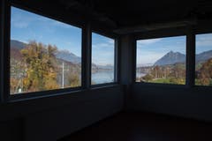 «Die Fenster werden zu Gemälden», sagt Maxon-CEO über die neuen Arbeitsplätze. (Bild: Boris Bürgisser, Sachseln, 9. November 2018)