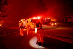 Die Behörden meldeten bereits mehrere Tote. (AP Photo/Noah Berger)