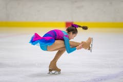 Eiskunstlaufen Pilatus Cup in der Eishalle Luzern: Im Bild ist Juliana Panarese. (Bild: Roger Grütter (Luzern, 8. Dezember 2018))