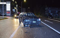 10. Dezember - Oberdorf NWBei einem Verkehrsunfall entstand am Montagabend in Oberdorf grosser Sachschaden. Verletzt wurde niemand.