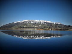 «Die Schönheit liegt im Auge des Betrachters.» War gestern diese Stimmung nicht wunderschön? (Bild: Margrith Imhof-Röthlin (Lauerzersee, 12. Dezember 2018))