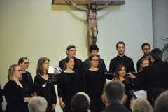 Der Jugendchor St. Martin sang im Rahmen der Dezembertage in der Spitalkapelle. (Bild: Urs Hanhart, 2.12.2018)