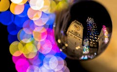Weihnachtlicher Zytturm (Bild: Daniel Hegglin (Zug, 13. Dezember 2018))