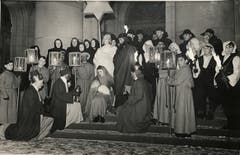 Als das Sternsingen im Dezember 1940 zum dritten Mal stattfand, tobte in Europa bereits der Krieg. (Bild: Chronik der Sternsinger (Stadtarchiv, D131))