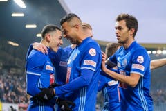 Lucas Alves (Mitte), Innenverteidiger, Note 4,5Trotz dem Mitverschulden am 1:2 ist er in der Abwehr eine Bank. Oft klärt er mit wuchtigen Kopfbällen. (Bild: Martin Meienberger / Freshfocus (Luzern, 16. Dezember 2018))