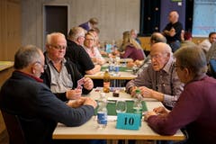 Tisch Nummer 10 beim Jassen. (Bild: Corinne Glanzmann (Hochdorf, 16. Dezember 2018))