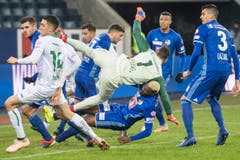 David Zibung, Torhüter, Note 4Ein Missverständnis zwischen ihm und Lucas Alves führt zum 1:2. Sonst ist er nur wenig beschäftigt. (Bild: Urs Flüeler / Keystone (Luzern, 16. Dezember 2018))