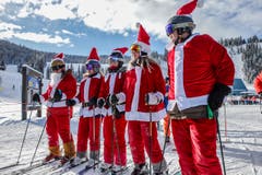 Eine amerikanische Familie in der Stadt Vail bei Colorado. (Bild: Chris Dillmann/Vail Daily via AP, 25. Dezember 2018)