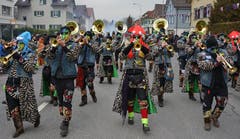 18. Februar: Höhepunkt der Wartauer Fasnacht (Wafa) ist der grosse Umzug durch Trübbach. Die Wafa findet unter dem Motto «Olympische Winterspiele» statt. (Bild: Mario Viecelli)