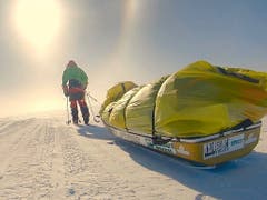 Die letzten 125 Kilometer der Antarktis-Durchquerung legte Colin an einem Stück in 32 Stunden zurück. (Bild: KEYSTONE/AP Colin O'Brady)