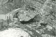 Gleiche Stelle, 80 Jahre früher: Steinschlag beim Zingeltunnel. Bild: afbn.ch