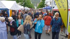 25. August: Das Buchserfest, das grösste Strassenfest in der weiteren Region, zieht einmal mehr Tausende von Besucherinnen und Besucher in die Buchser Bahnhofstrasse. Bild: Hansruedi Rohrer